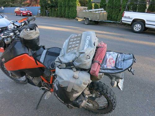 Mosko-Moto-Motorcycle-Soft-Bags-Dualsport-Offroad-Adventure--Soft-Luggage--Pannier-Duffle---KTM---BMW---KLR---Rackless---Reckless---Tank-Bag---Adventure-Jacket---Pants---Jersey-8-26-15-(18)